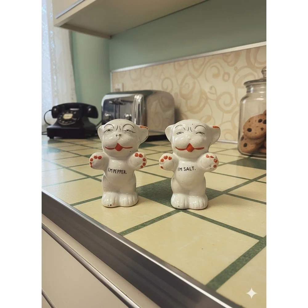 Antq Salt & Pepper Shaker Dogs 3